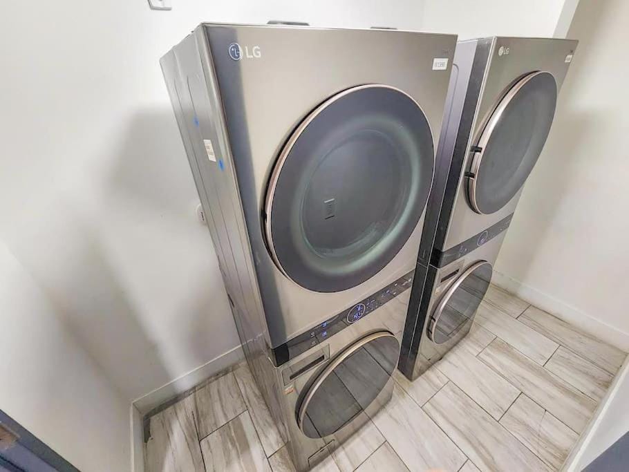 Chic Spacious Studio Miami Stay Near Marlins Park & Brickell Apartment in Miami