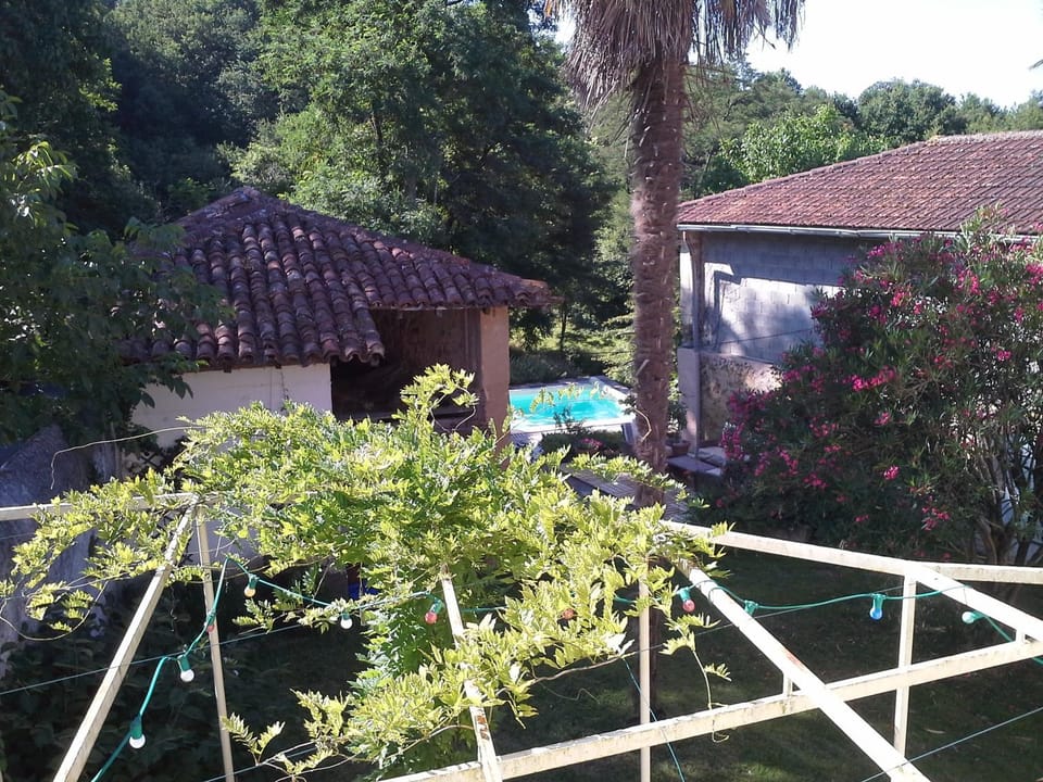 Maison d'hôtes Brameloup Jardin Ovale Bed and Breakfast in Nouvelle-Aquitaine
