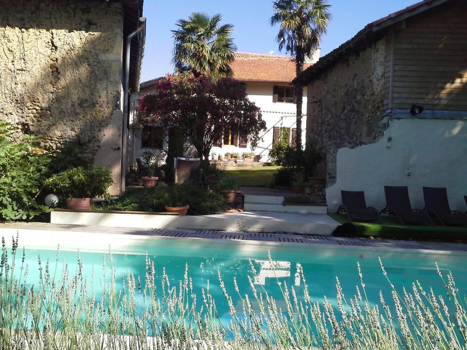 Maison d'hôtes Brameloup Jardin Ovale Bed and Breakfast in Nouvelle-Aquitaine