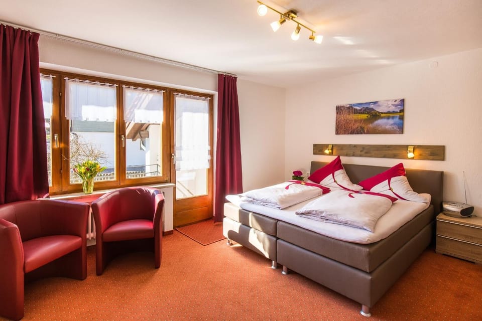 Property building, Living room, Bedroom
