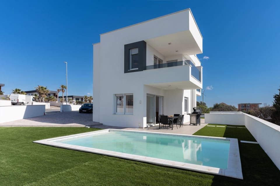Top Hill Apartment in Novalja