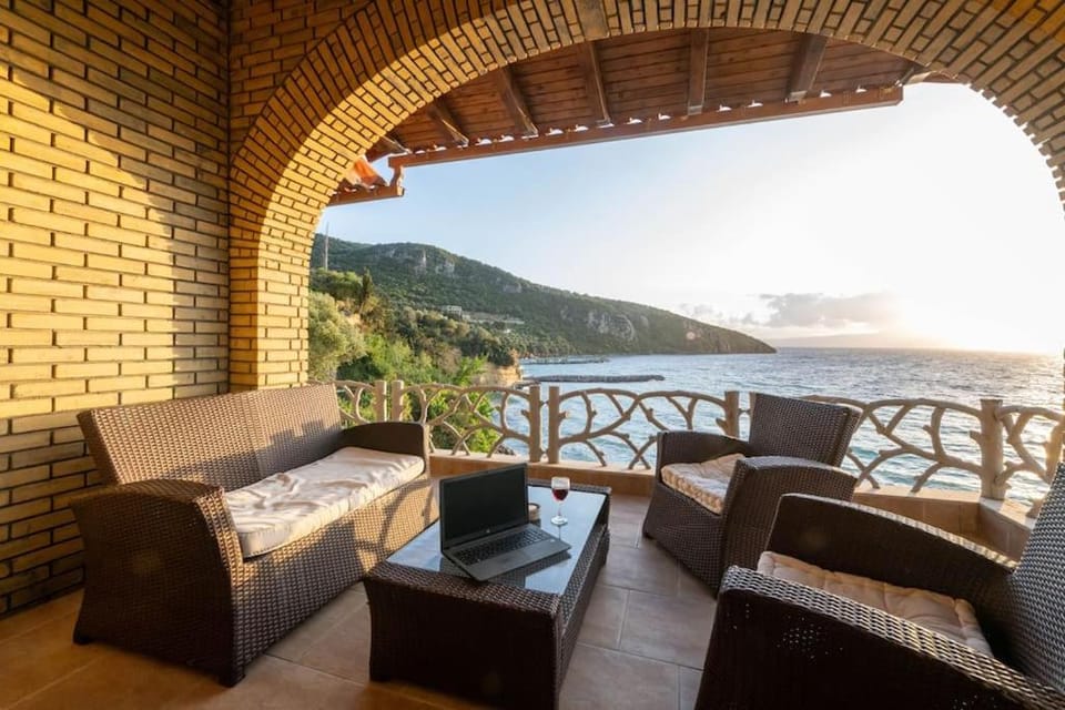 Patio, Day, Natural landscape, View (from property/room), Balcony/Terrace, Seating area, Mountain view, Sea view