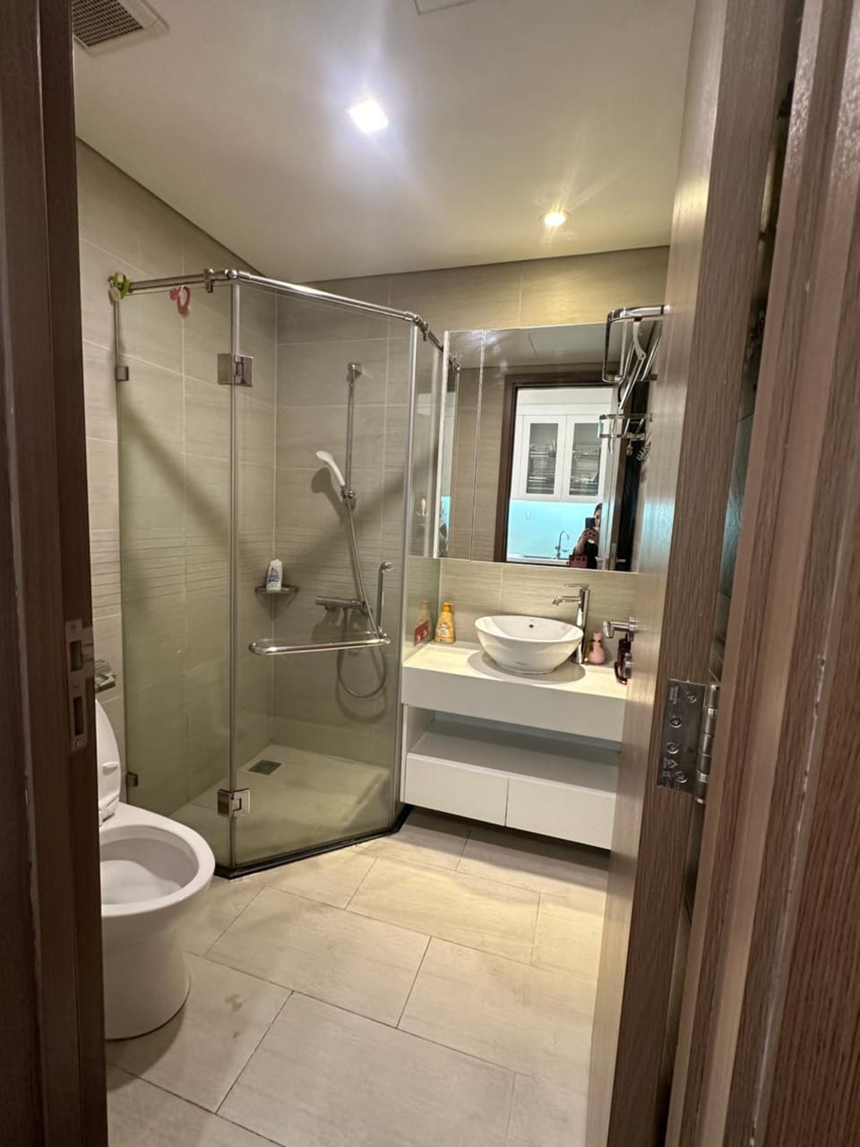 Shower, Toilet, Bath
