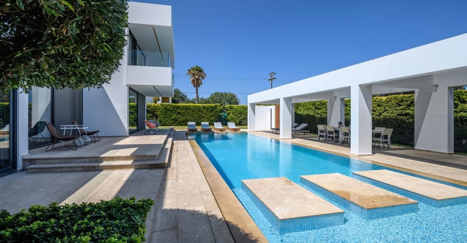 Garden, Swimming pool