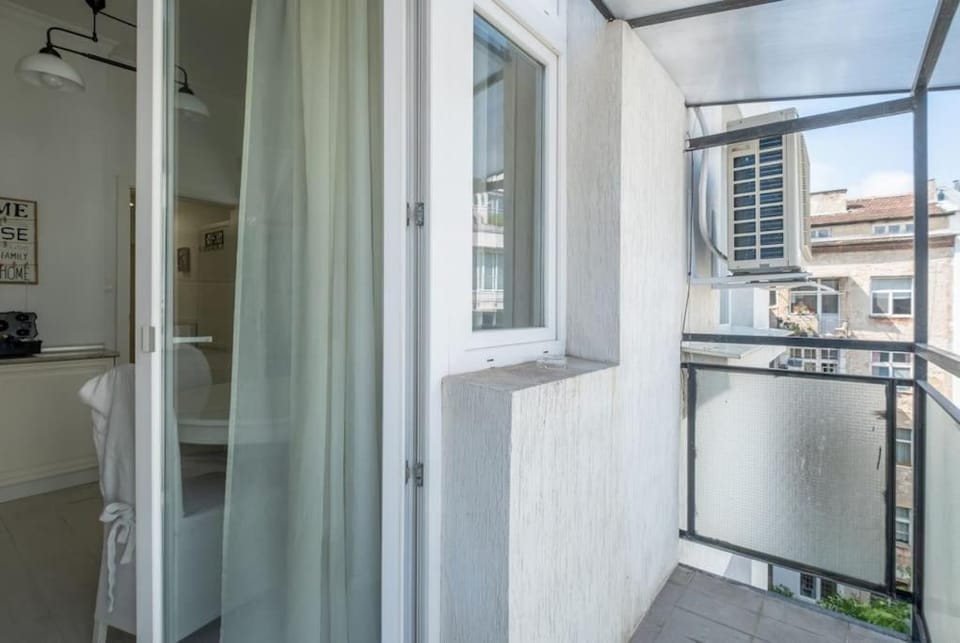 Aristocratic Elegant 2 BDRM spacious home TOP CENTER Apartment in Sofia