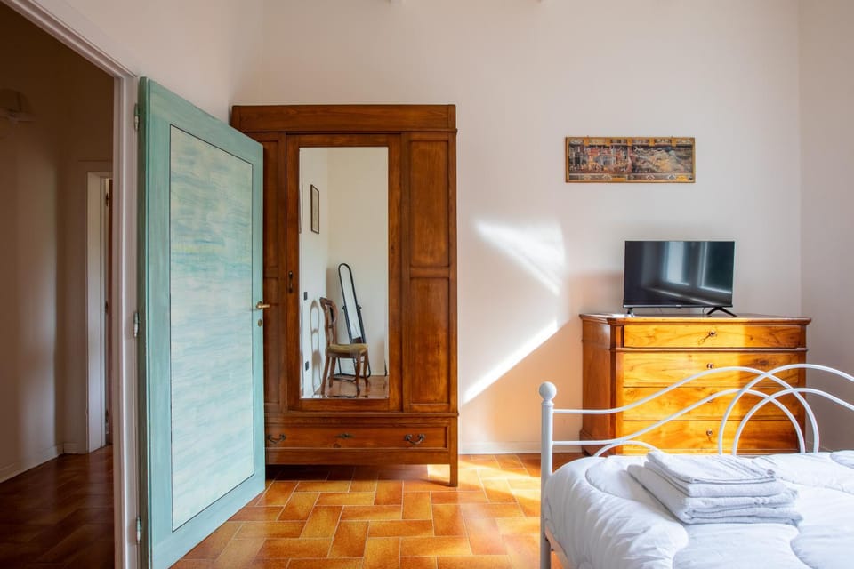 Mens Sana - Casa grande per gruppi nel verde Apartment in Siena