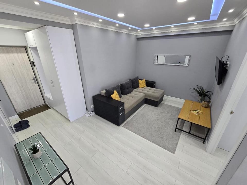 Cozy Apartment - 5th Floor Apartment in Chișinău
