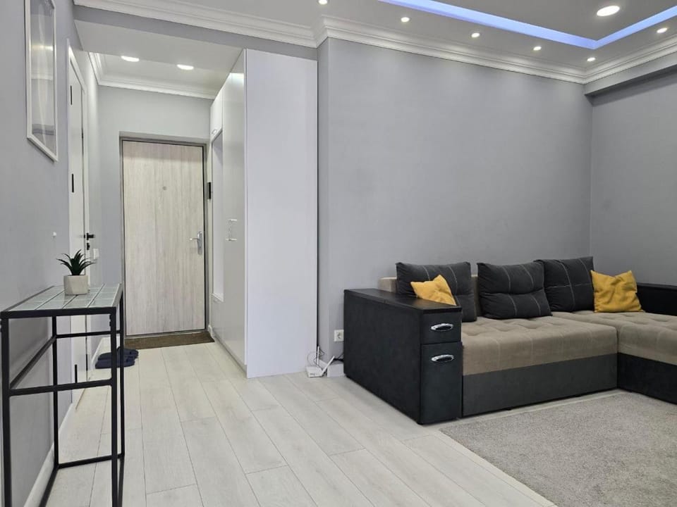 Cozy Apartment - 5th Floor Apartment in Chișinău
