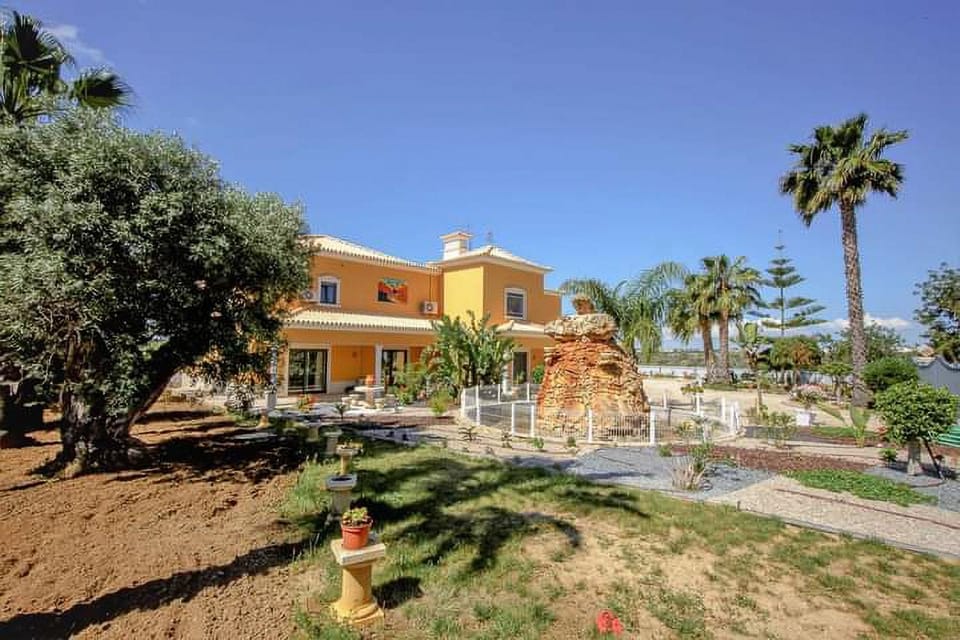 Area and facilities