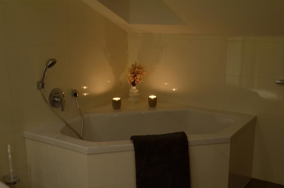 Bathroom, Bath