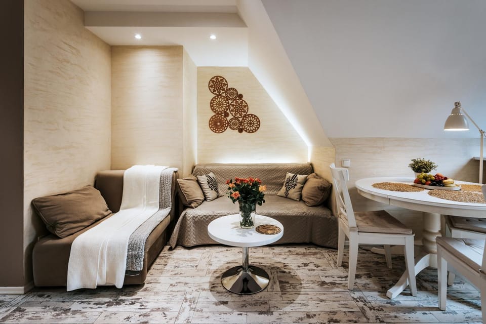 Living room, Photo of the whole room, Seating area