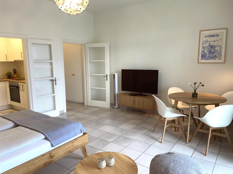 Azzurro by Fewotessin Apartment in Locarno