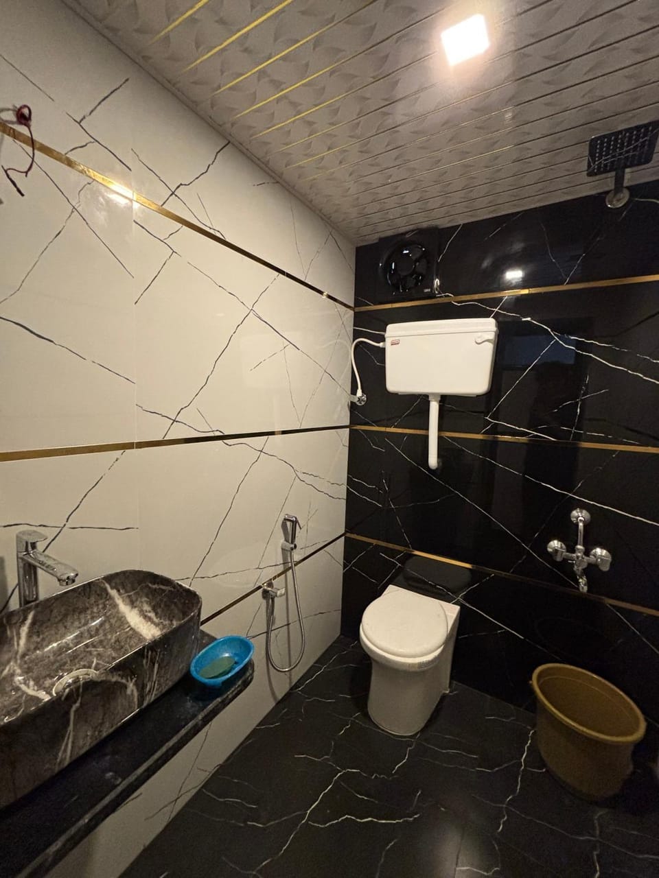Shower, Toilet, Bathroom