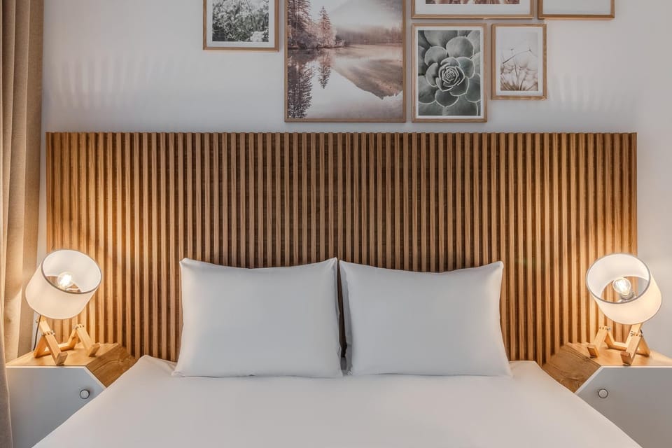 Bed, Decorative detail, Bedroom
