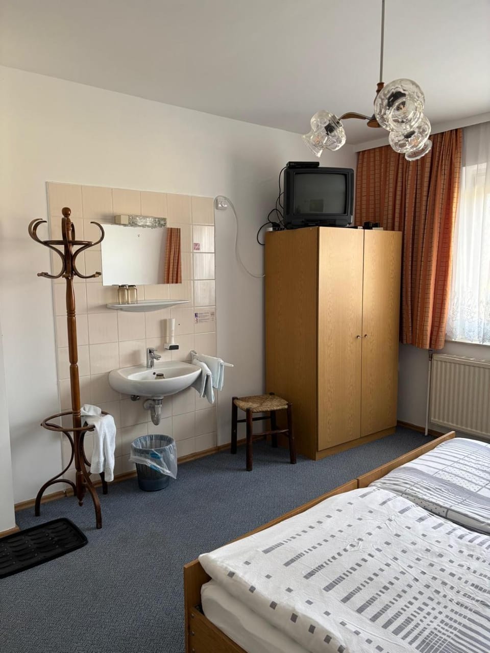 Bed, Photo of the whole room, Bedroom, towels, wardrobe