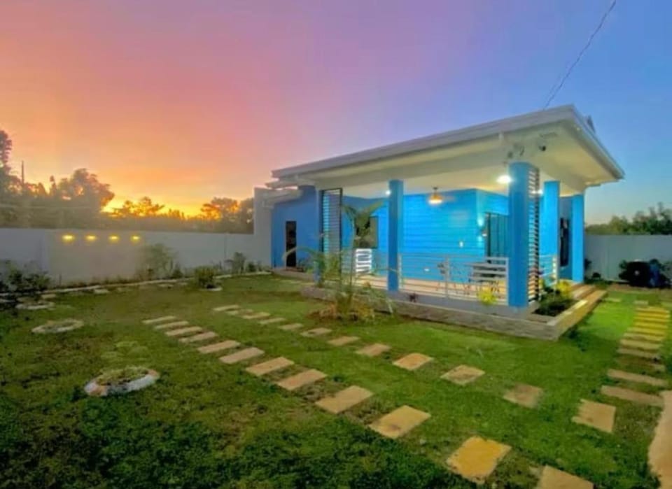 Blue Horizon House in Central Visayas