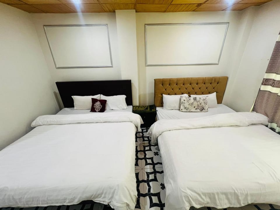 nathiagali green view resort by room Bed and Breakfast in Pakistan