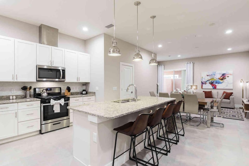 Chic 4 Bedroom at Summerville Minutes from Disney House in Four Corners