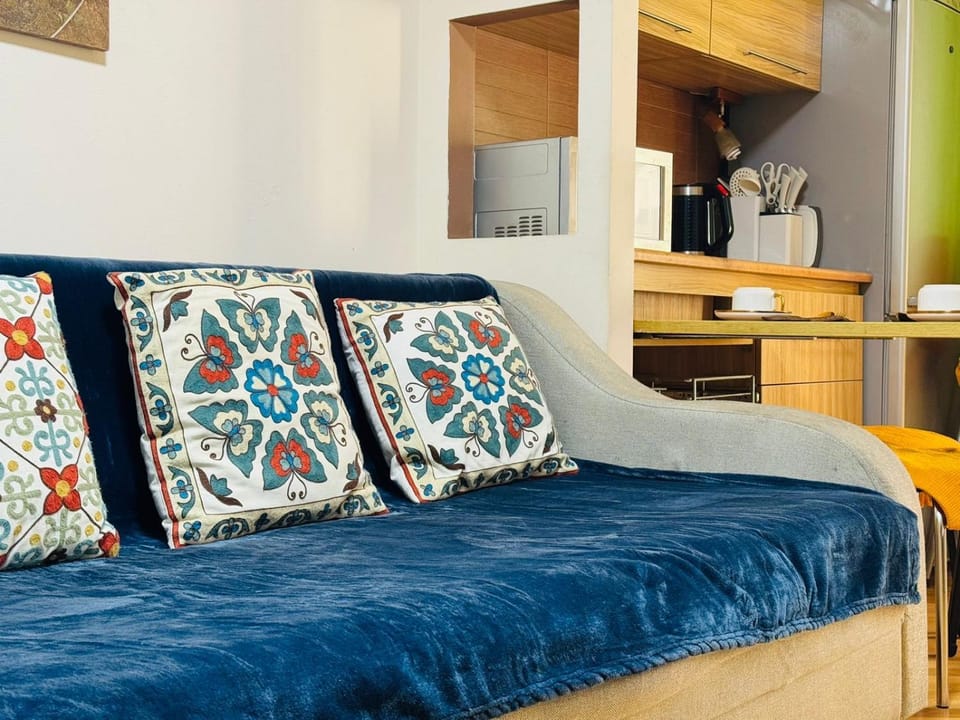 Уют в Центре на Арбате рядом с метро Apartment in Almaty