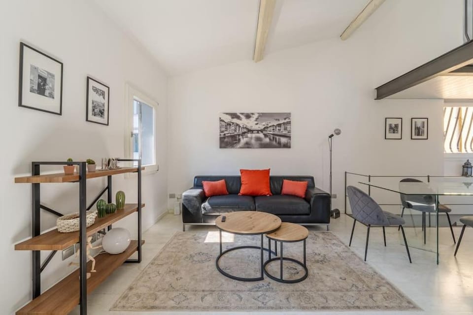 Lion 32 Apartment in Florence