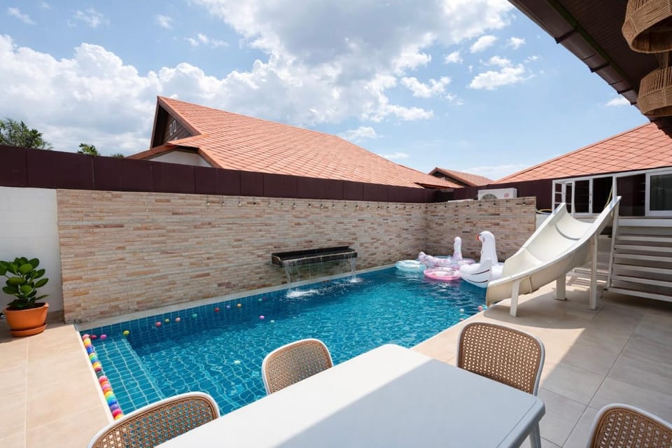 Home to my heart private pool Villa in Pattaya City