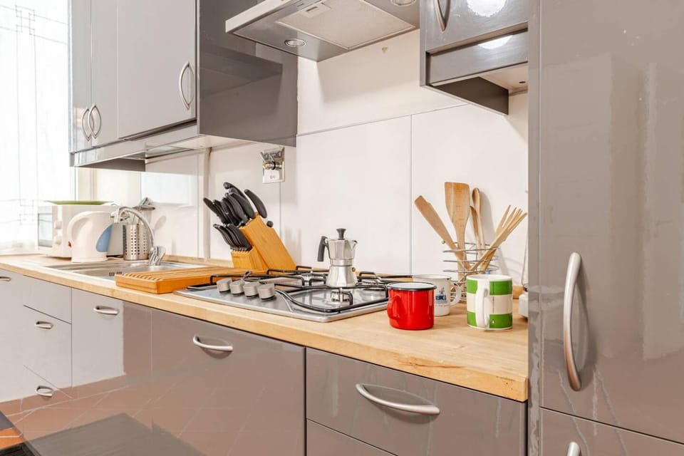 Coffee/tea facilities, Kitchen or kitchenette, kitchen