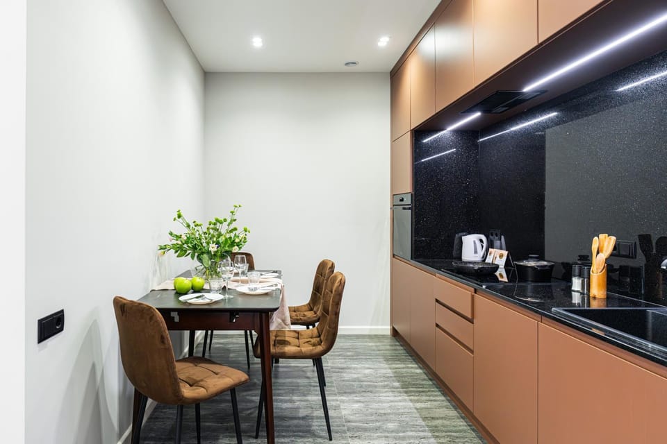 Coffee/tea facilities, Kitchen or kitchenette, Dining area