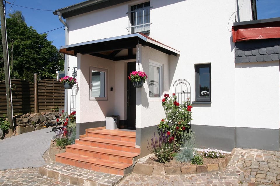 Patsada Cottage House in North Rhine-Westphalia