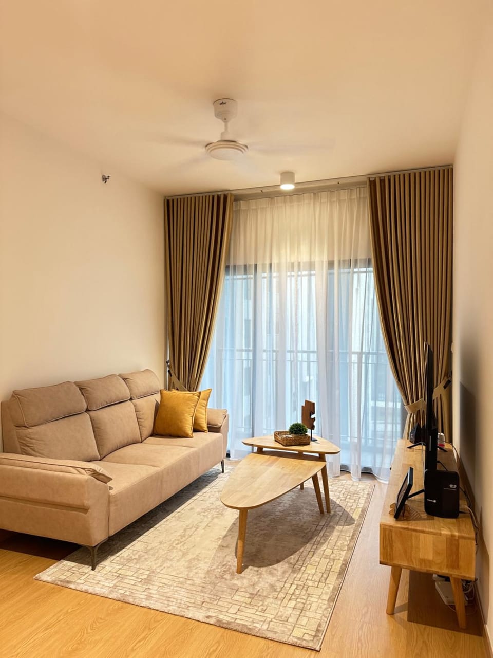 Maya Bay Splash Mania Pool View Cozy Homestay KLIA Apartment in Selangor, Malaysia