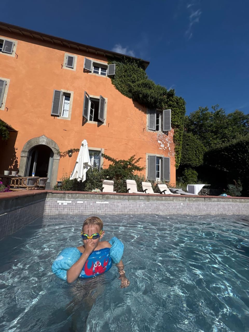 Swimming pool