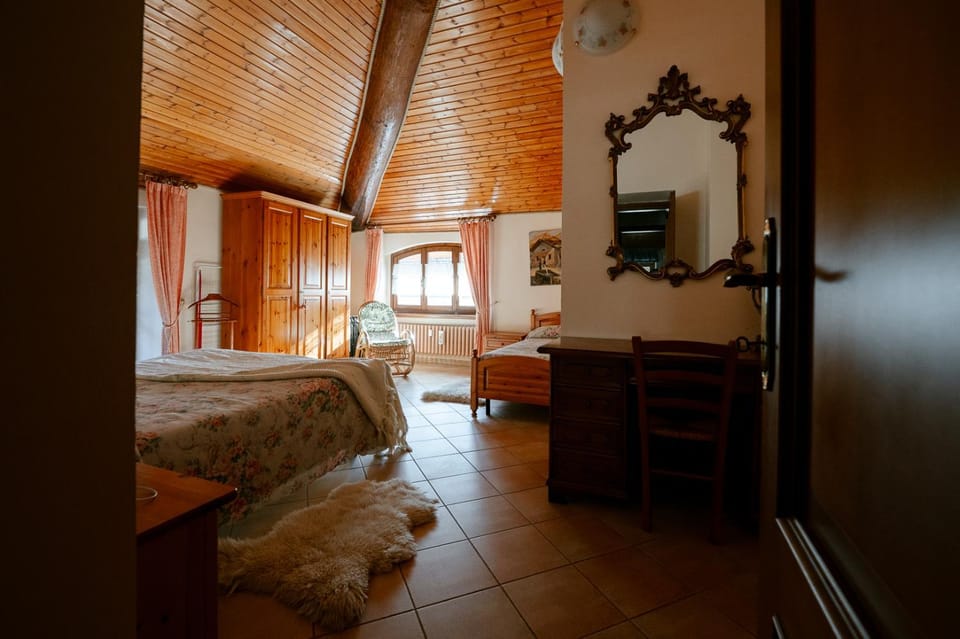 Ampio Bilocale con vista montagne, Ceres Centro Apartment in Piedmont