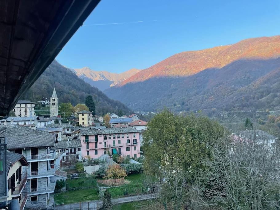 Ampio Bilocale con vista montagne, Ceres Centro Apartment in Piedmont