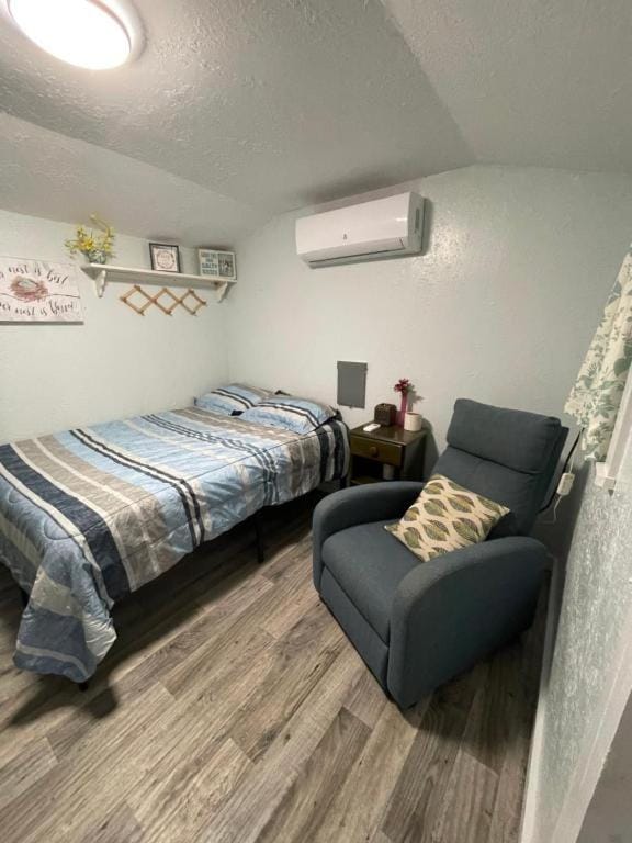 Neals Nest Cozy Cabin Cabin in Florida