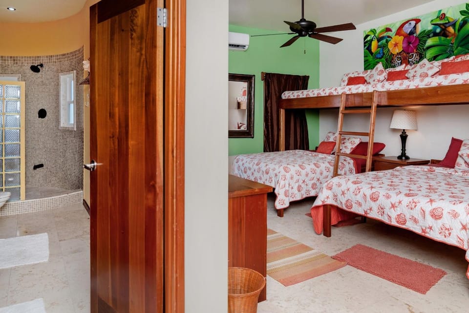 Residences at Barrier Reef 3B Oceanview 2 BR by Stay Floreo House in Corozal District