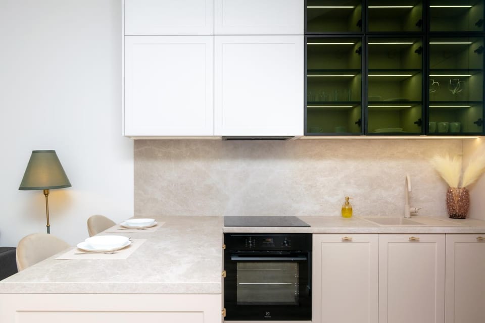 Kitchen or kitchenette, oven, stove