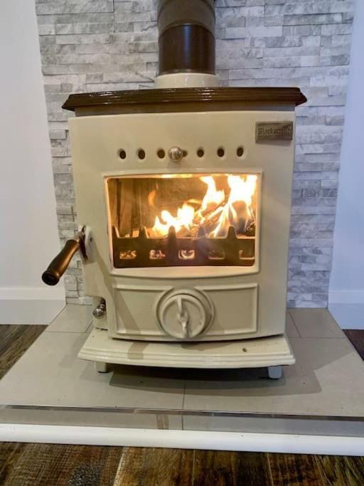 Cosy Studio Cabin set in nature with stove Cabin in County Donegal