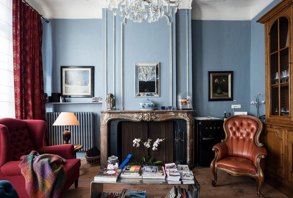 Lounge or bar