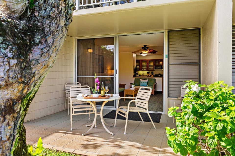 Napili Shores E135 Apartment in Kapalua
