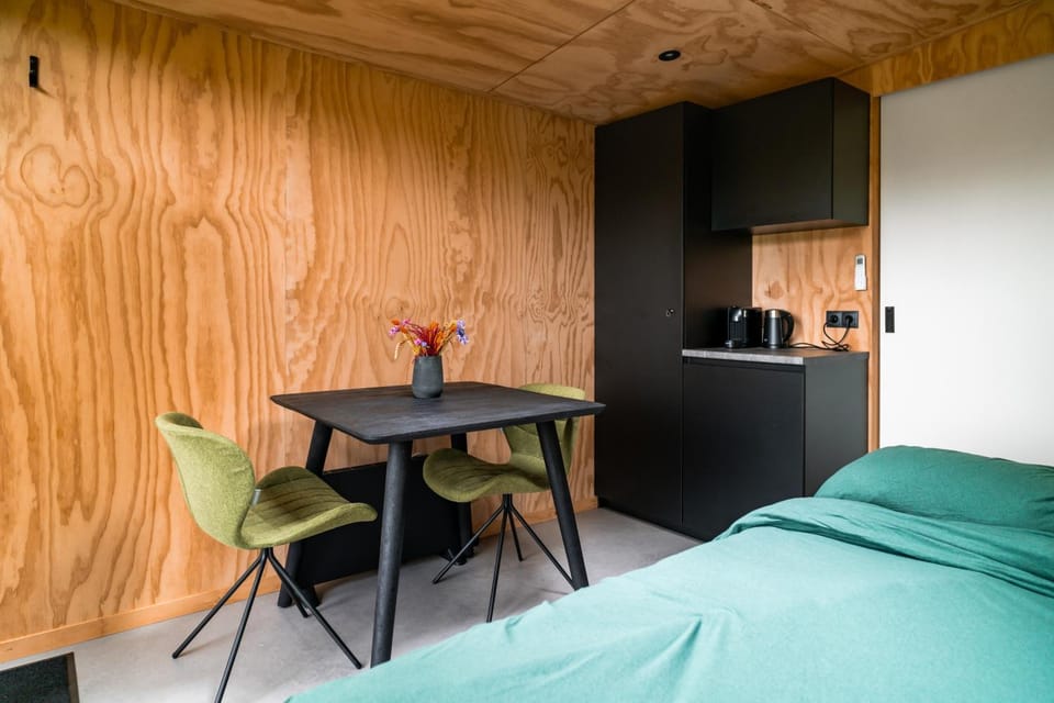 Kitchen or kitchenette, Photo of the whole room, Dining area, Bedroom