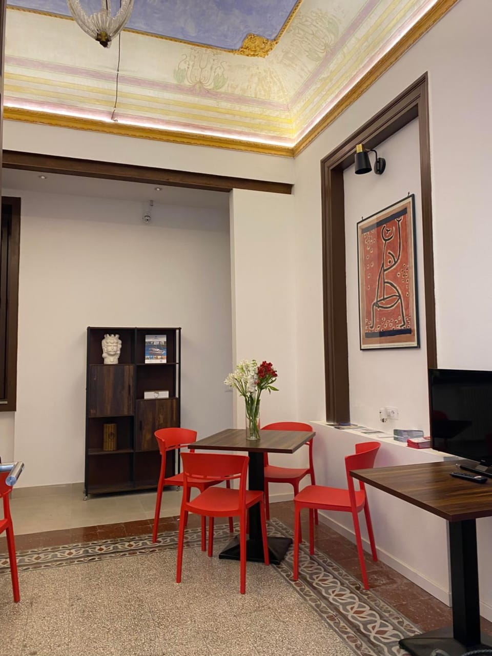 Communal lounge/ TV room