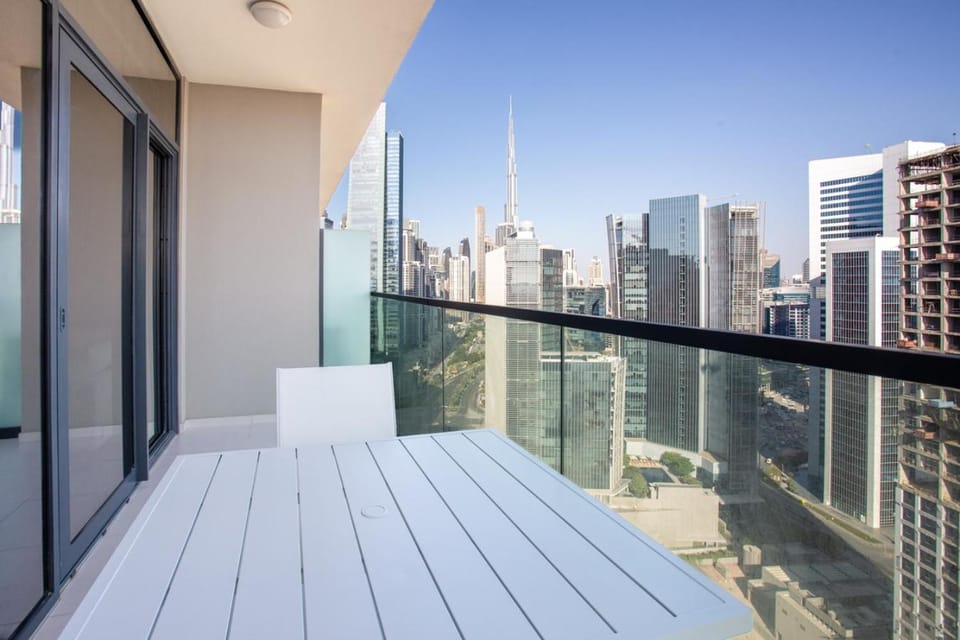View (from property/room), Balcony/Terrace, City view