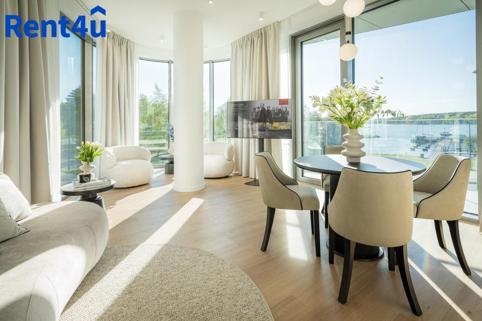 TV and multimedia, View (from property/room), Balcony/Terrace, Living room, Seating area, Dining area