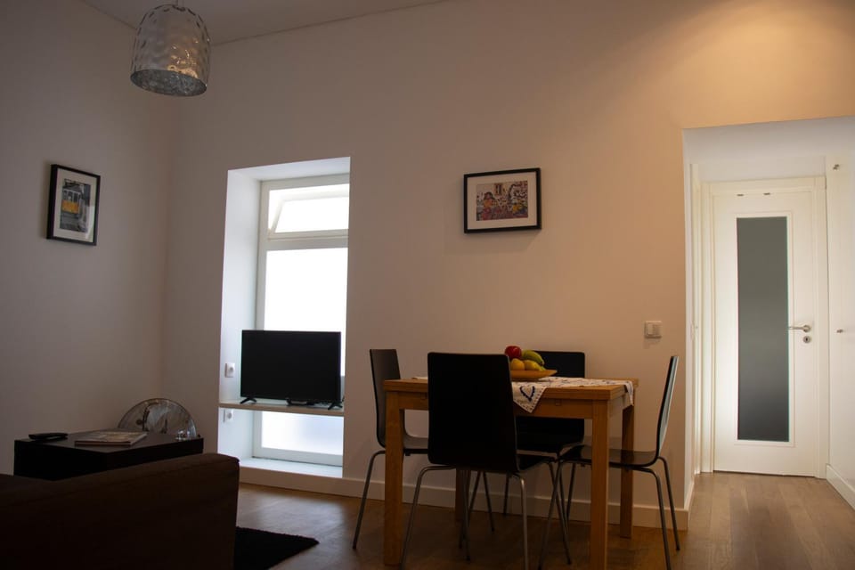 Communal lounge/ TV room, Dining area