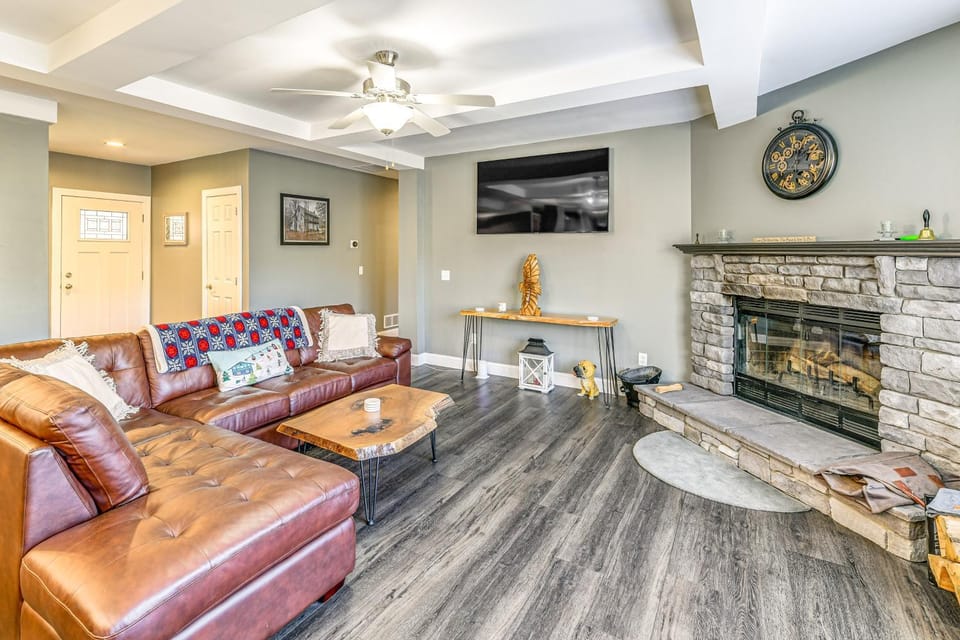 Mountain Views & Brook Access: Home in Arkville! House in Hudson Valley