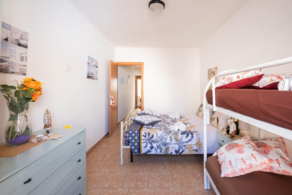 Property building, Living room, Bedroom
