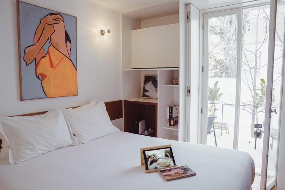 Bed, Photo of the whole room, Decorative detail, Bedroom