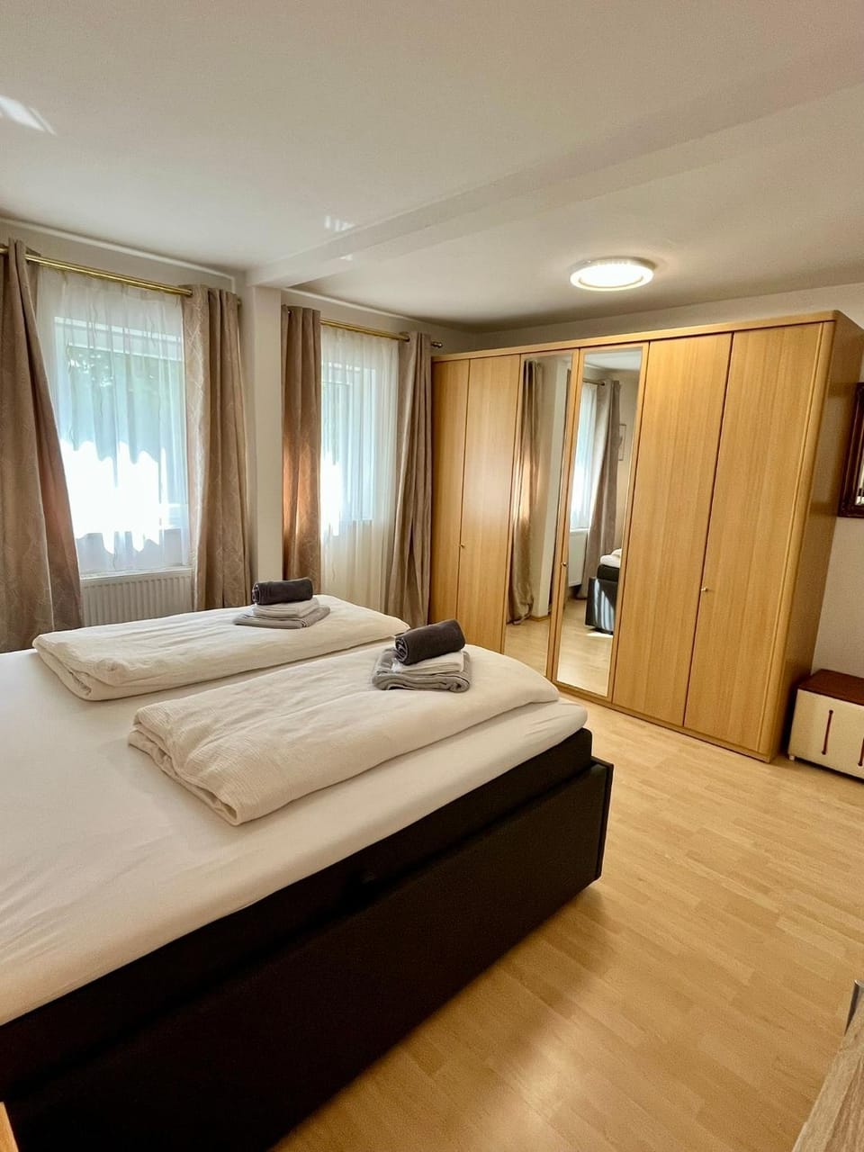 Bed, Bedroom, wardrobe