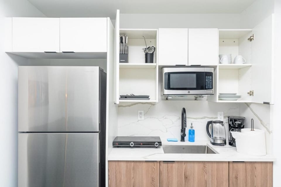 Central 1BR in Miami with King Bed Near Wynwood and Marlins Park Apartment in Miami