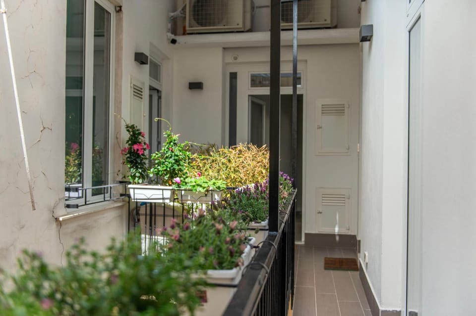Inner courtyard view