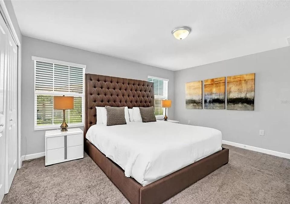 1569 SD - Spacious Champions Gate Retreat with Modern Amenities House in Four Corners